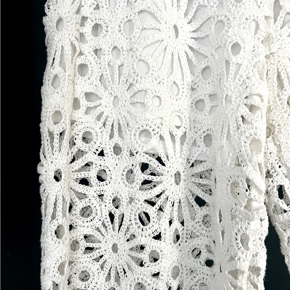 Cropped lace pants in white, NWOT - Picture 3 of 4